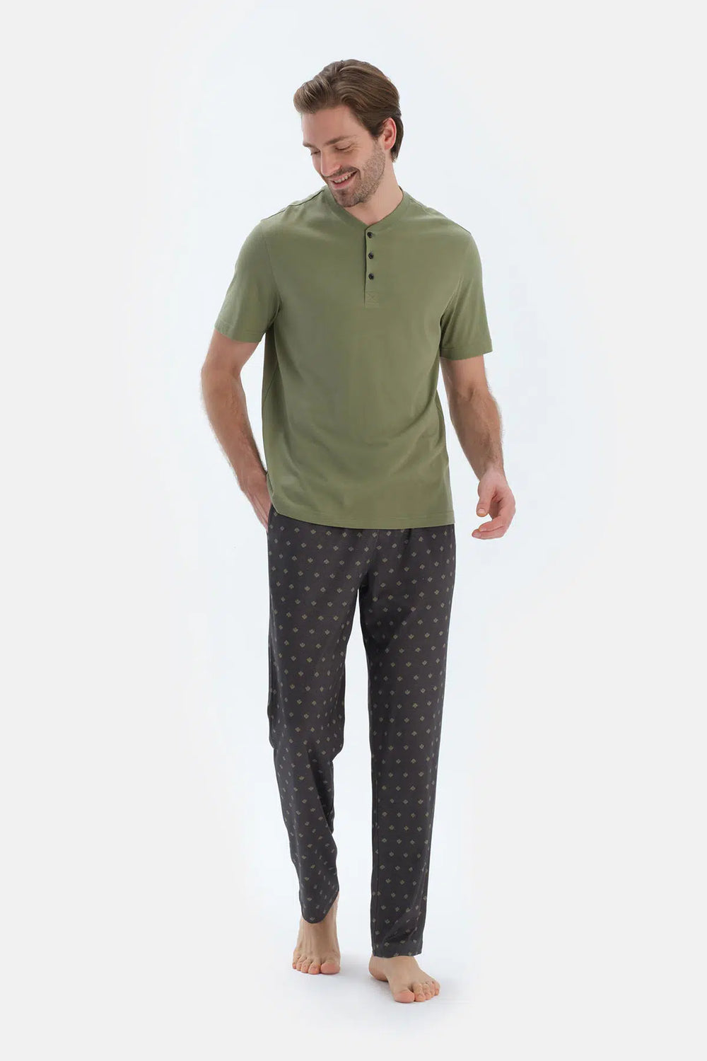 Yağ Yeşili Kısa Kollu Yarım Patlı Tişört Pantolon Pijama Takımı