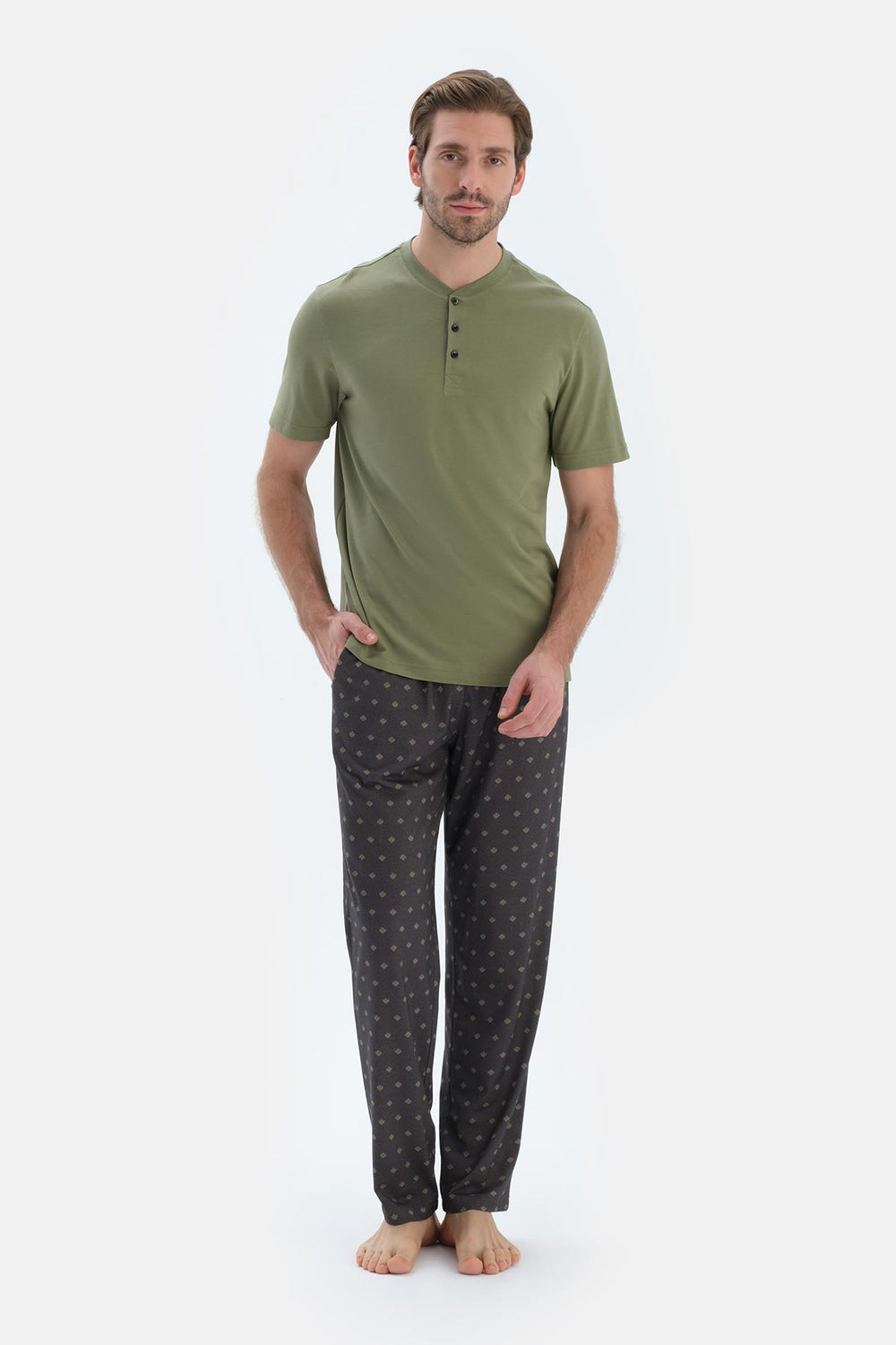 Yağ Yeşili Kısa Kollu Yarım Patlı Tişört Pantolon Pijama Takımı