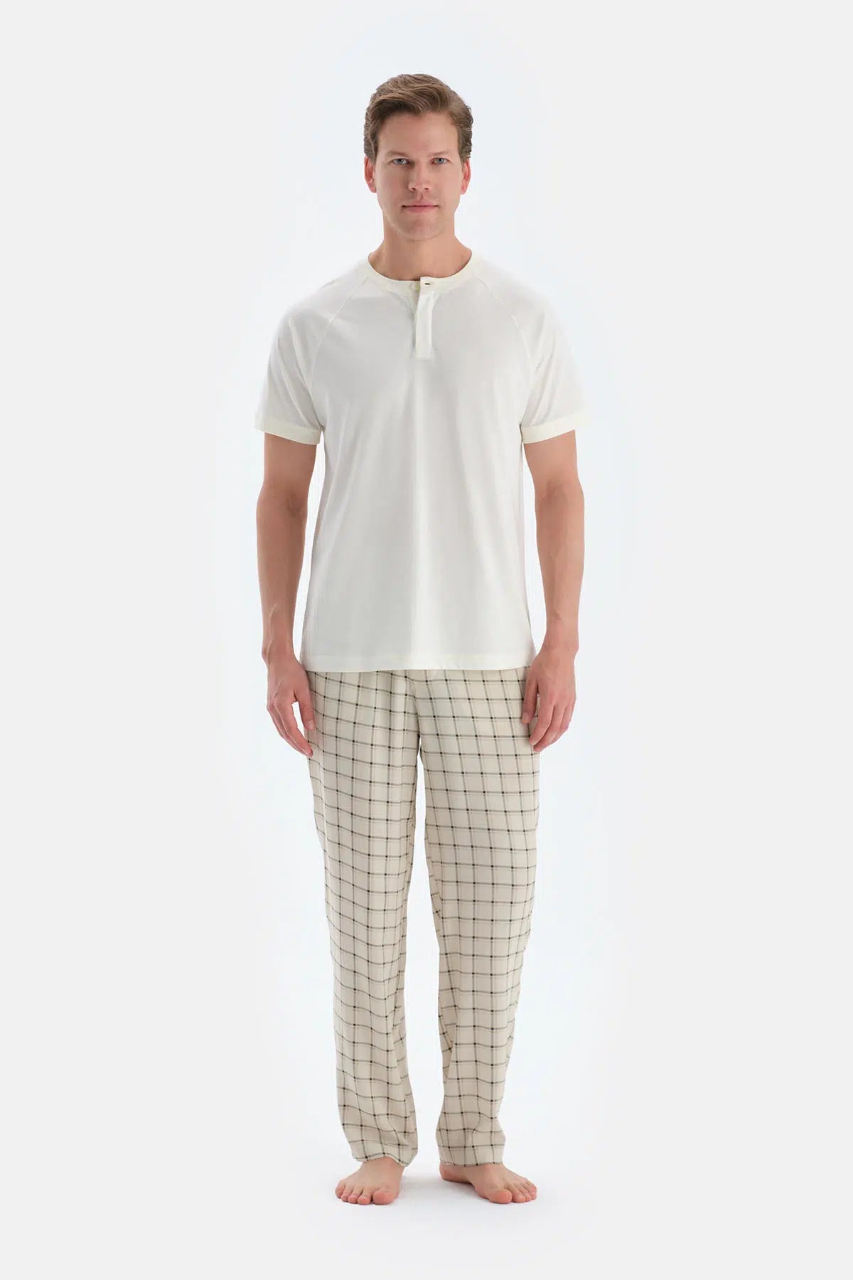 Ekru Gizli Patlı Kısa Kollu Tişört Pantolon Pijama Takımı