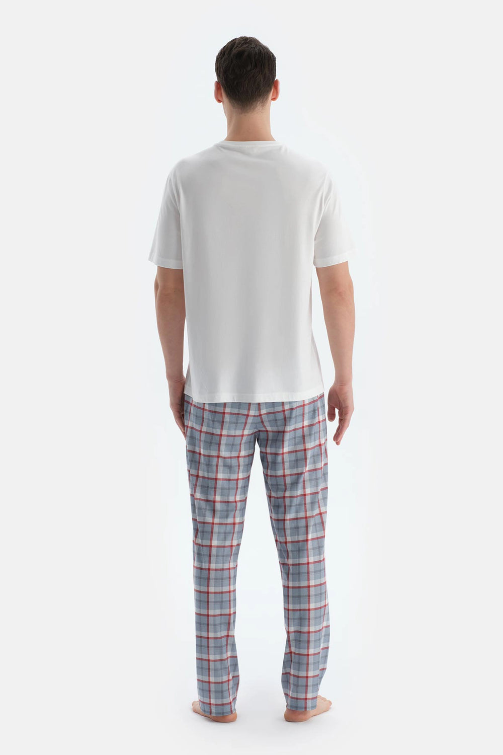 Ekru Cep Ve Nakış Detaylı Tişört Pantolon Pijama Takımı