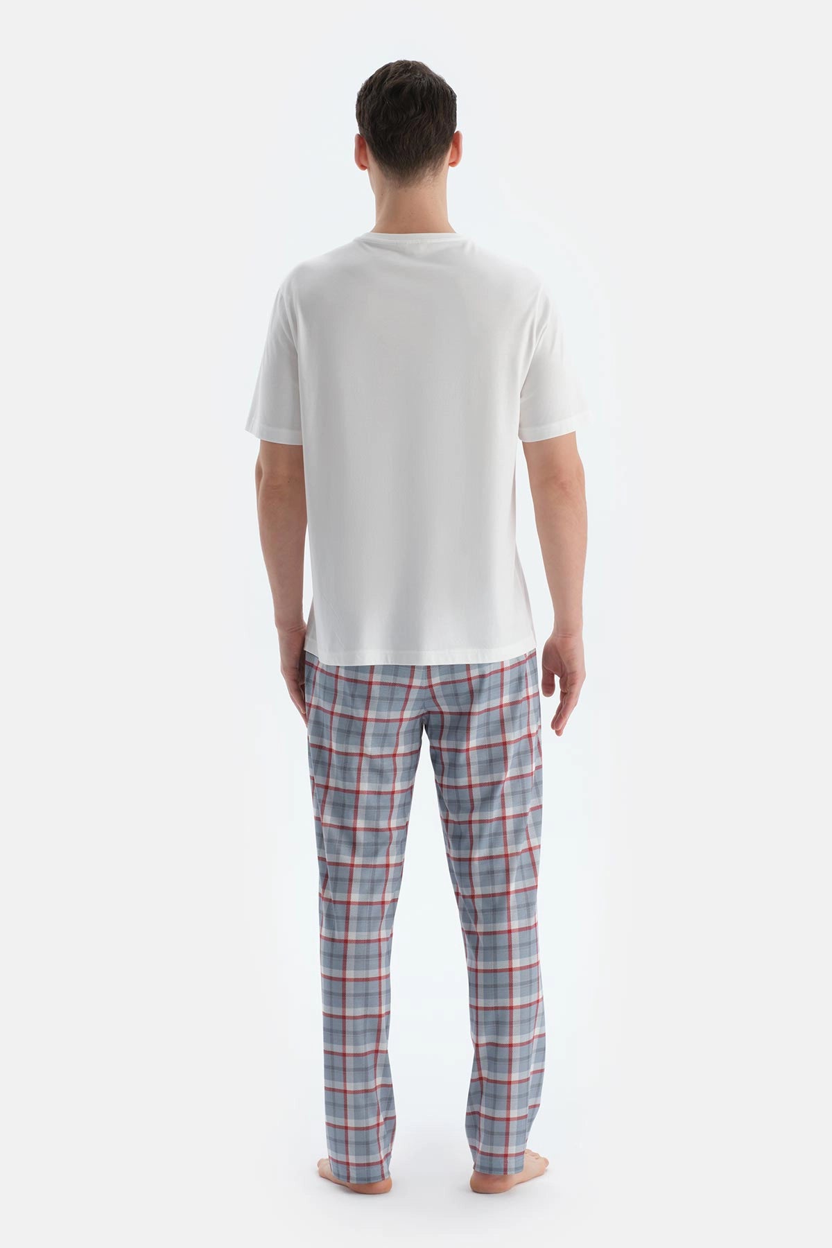 Ekru Cep Ve Nakış Detaylı Tişört Pantolon Pijama Takımı