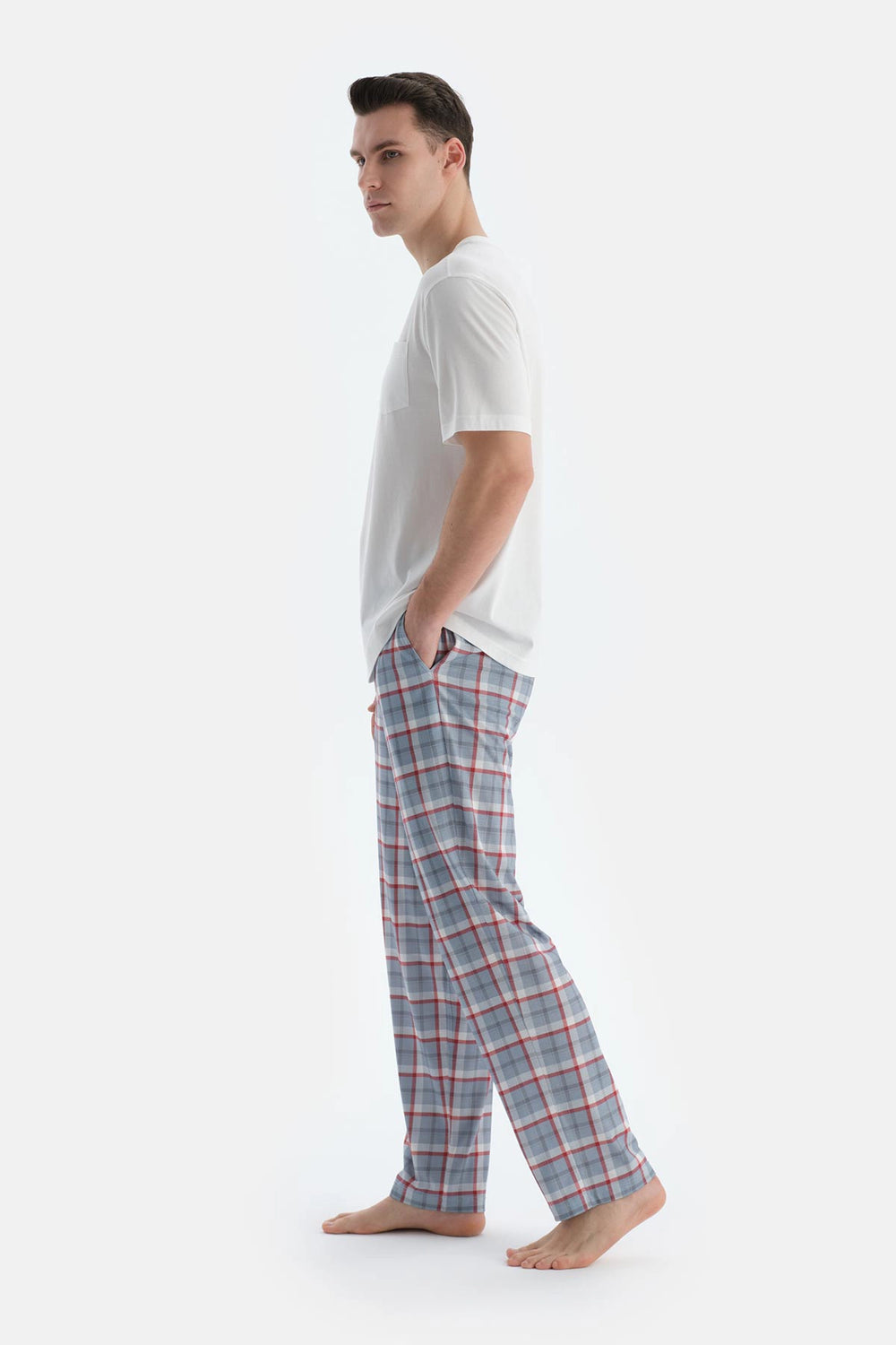 Ekru Cep Ve Nakış Detaylı Tişört Pantolon Pijama Takımı