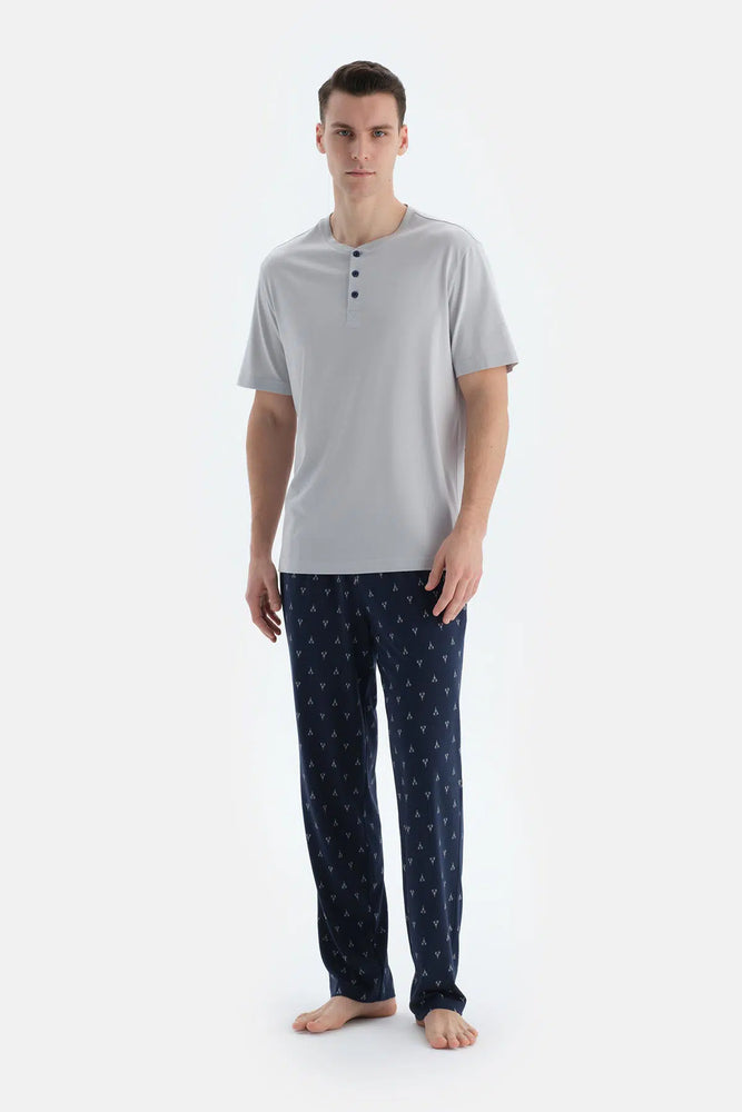 Gri Kısa Kollu Patlı Tişört Şort Pantolon Üçlü Pijama Takımı