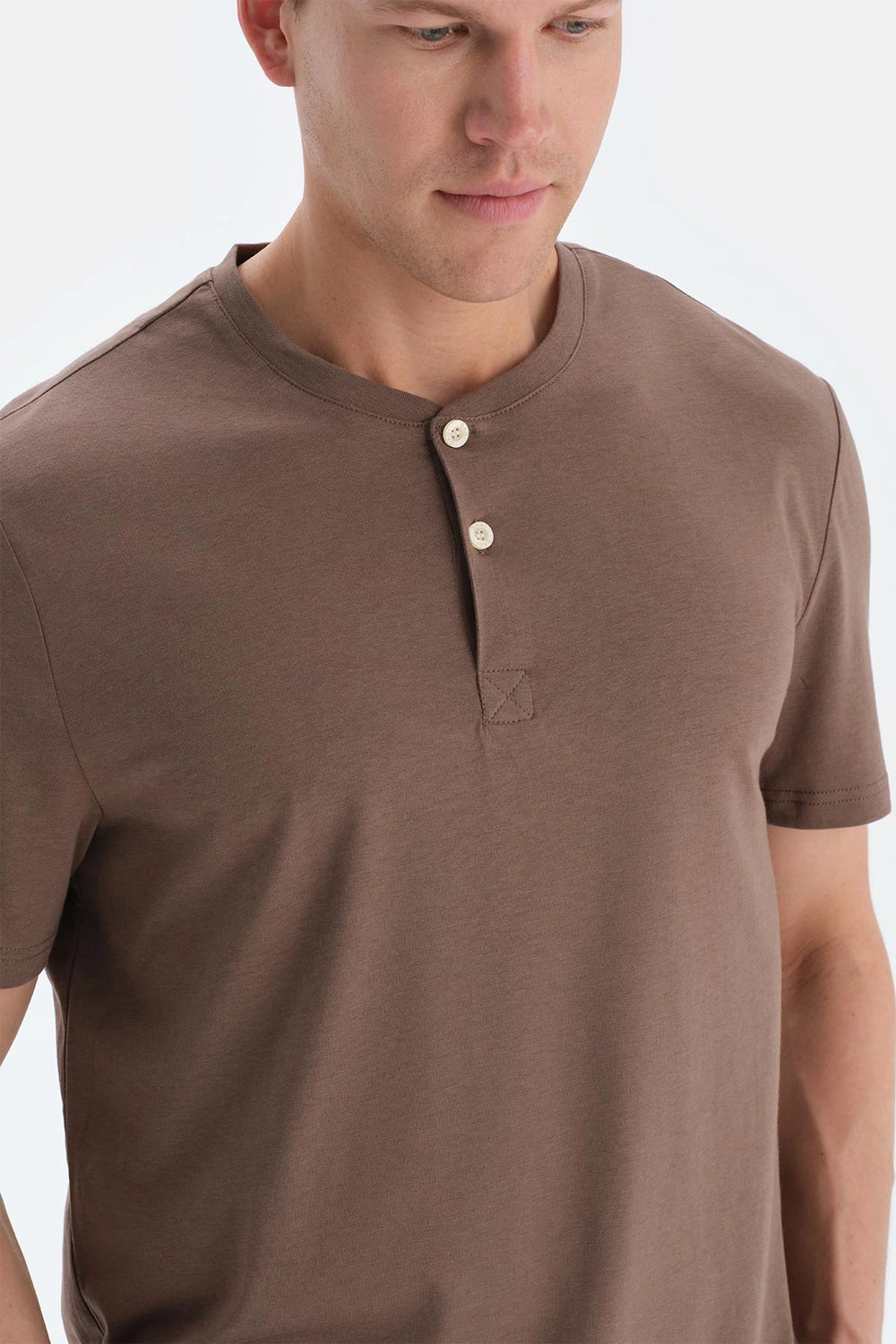 Açık Kahve Yarım Patlı Kısa Kollu Tişört Şort Pijama Takımı