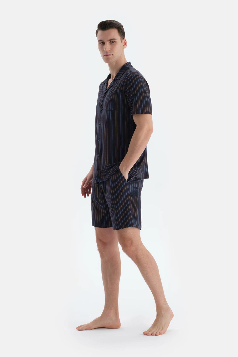 Lacivert Çizgili Gömlek Şort Pijama Takımı