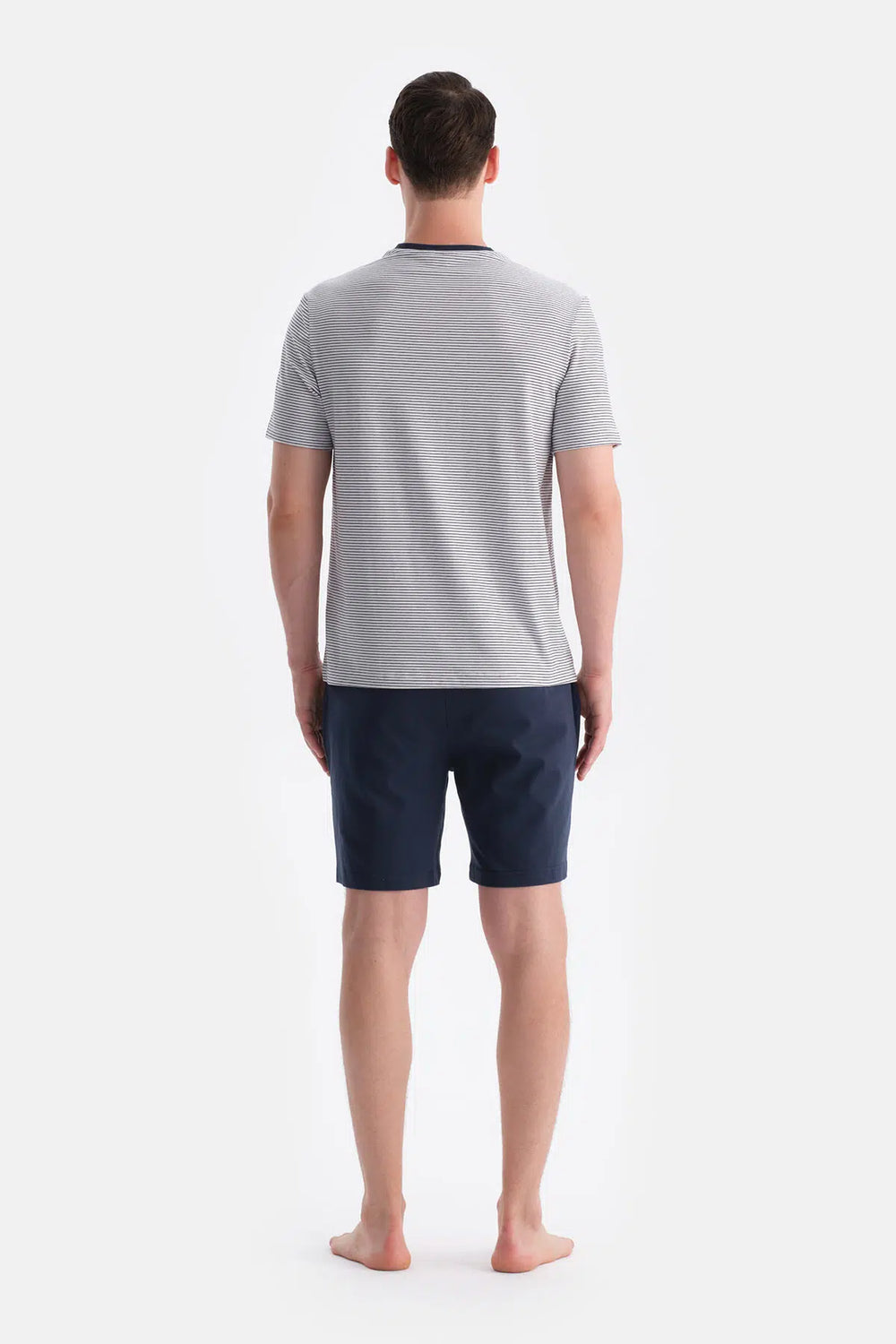 Lacivert Kısa Kollu Cep Ve Nakış Detaylı Tişört Pantolon Pijama Takımı