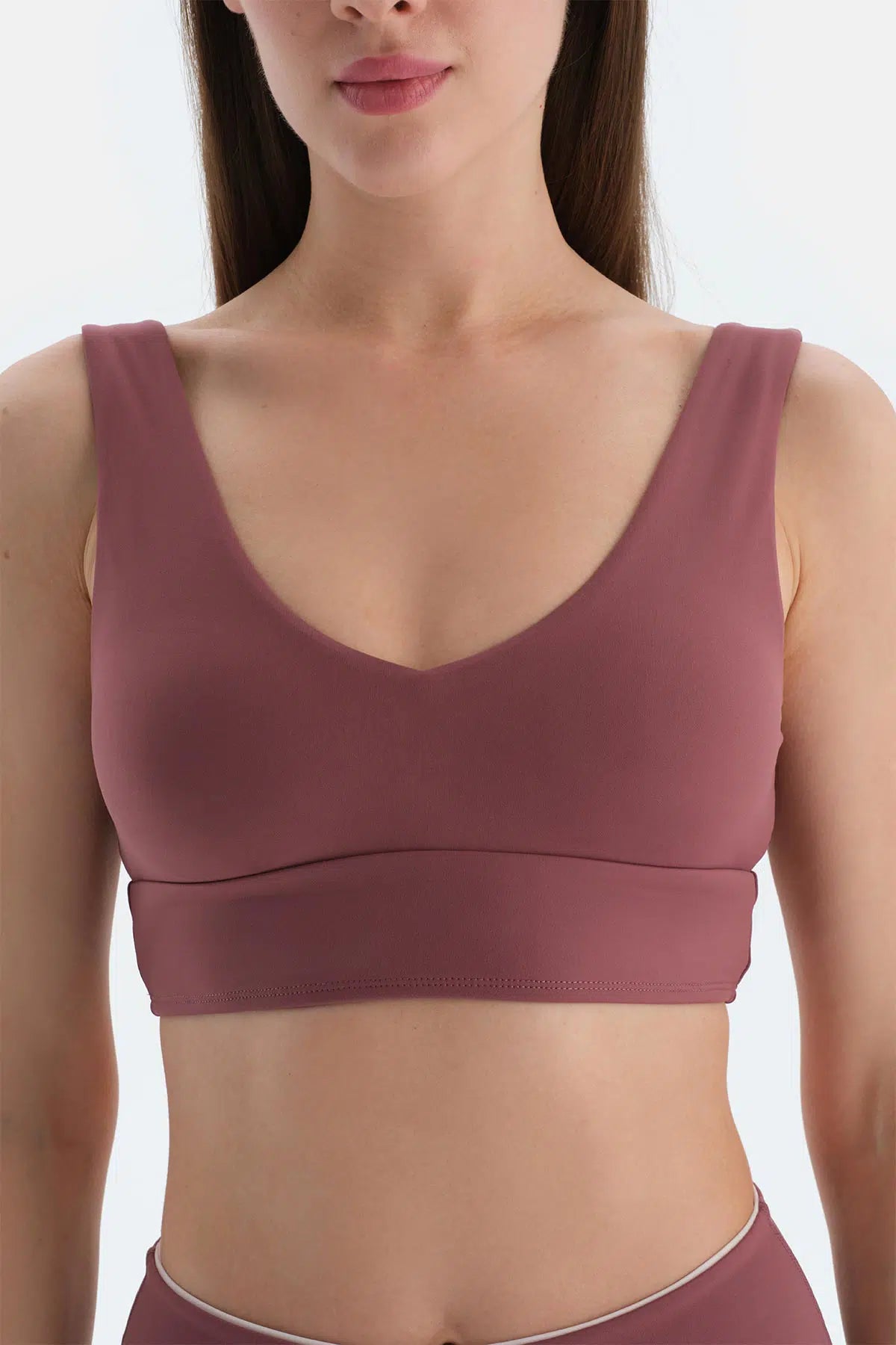 KADIN KALIN ASKILI SPORCU SÜTYENİ