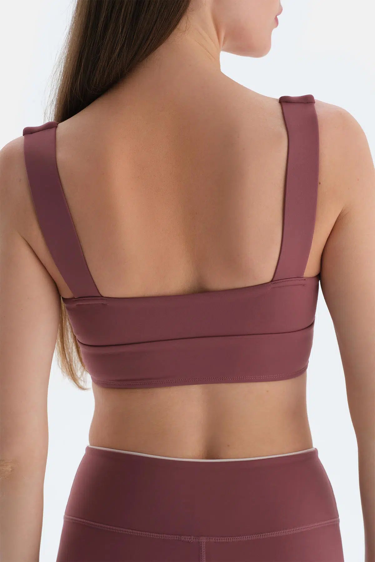 KADIN KALIN ASKILI SPORCU SÜTYENİ