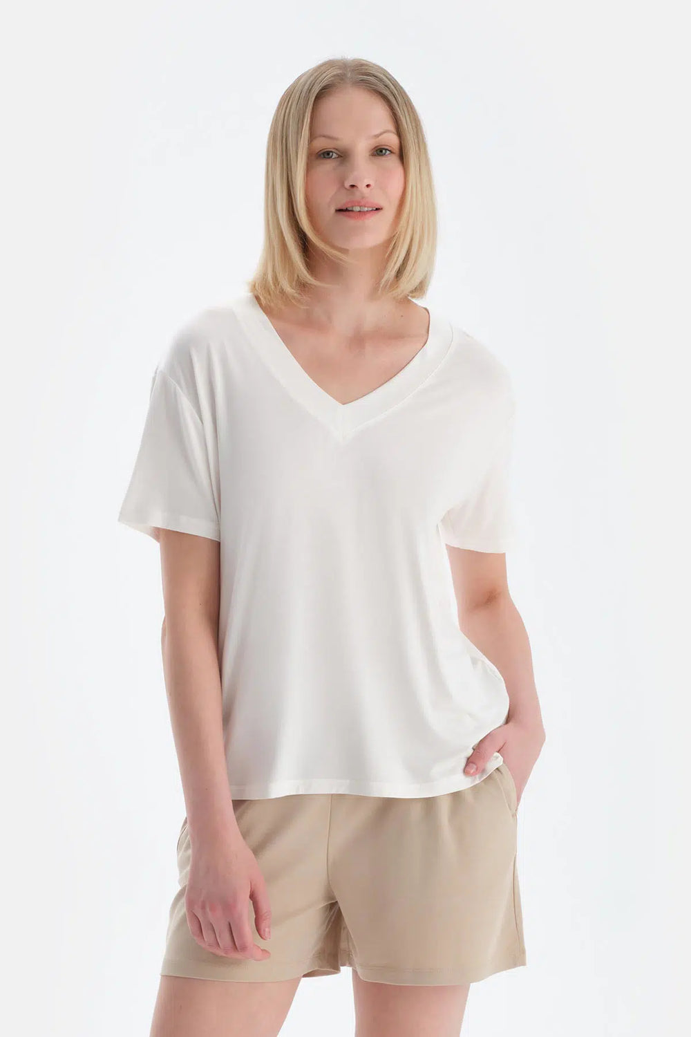Ekru Cool Touch V Yaka Modal Tişört