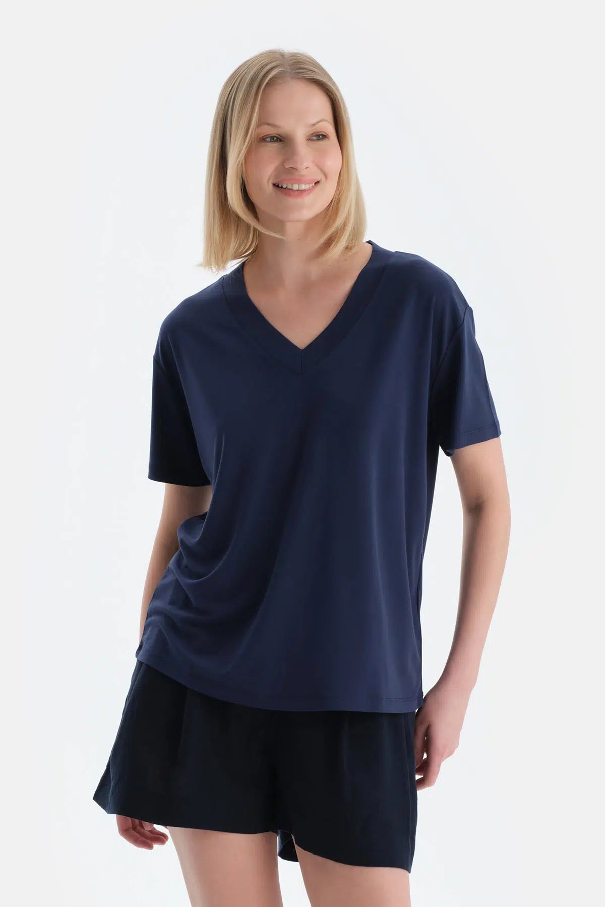 Lacivert V Yaka Kısa Kollu Tişört