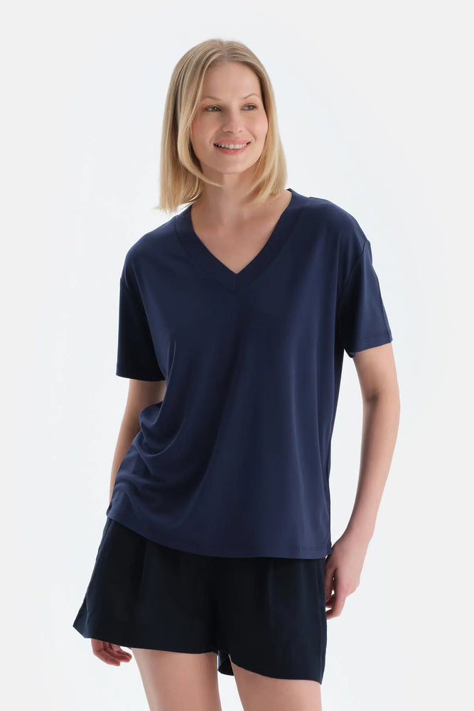 Lacivert V Yaka Kısa Kollu Tişört