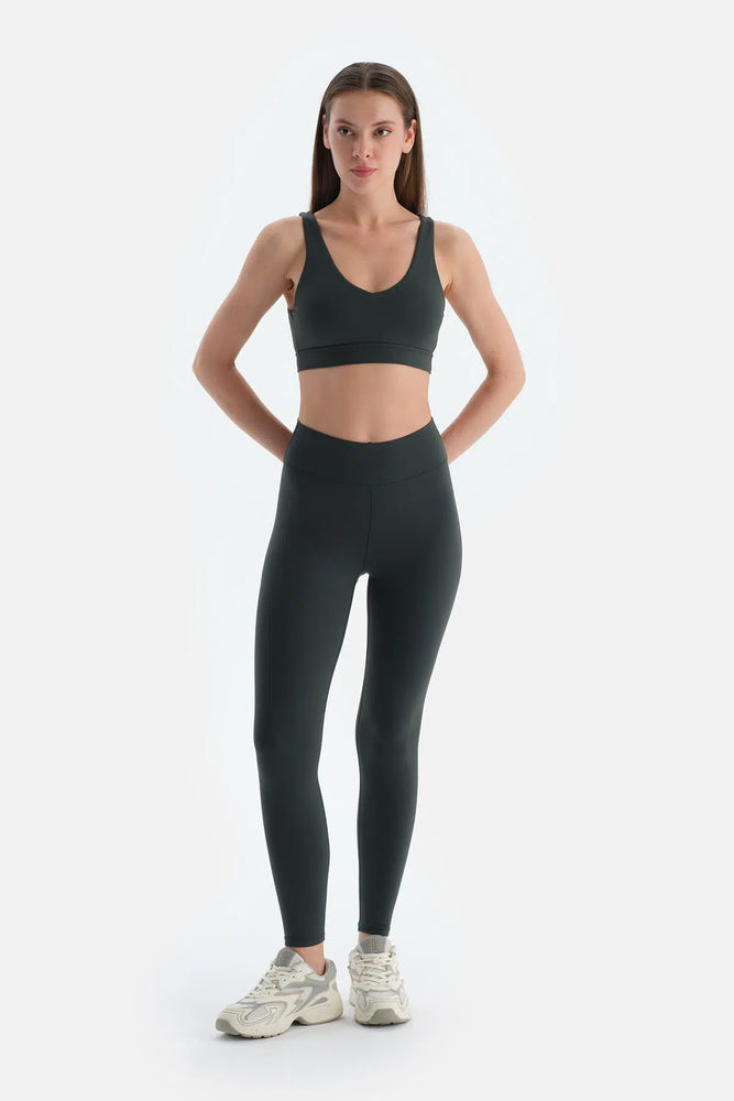 Koyu Yeşil Kadın Tayt