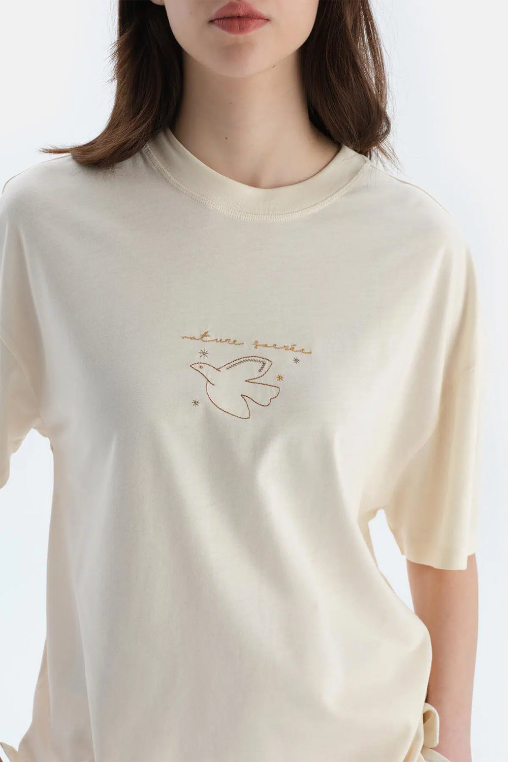 Ekru Nakış Detaylı Kısa Kollu Basıc Tişört Pantolon Pijama Takımı