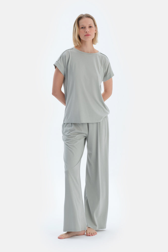 Ada Çayı Düşük Kollu Basıc Tişört Pantolon Pijama Takımı