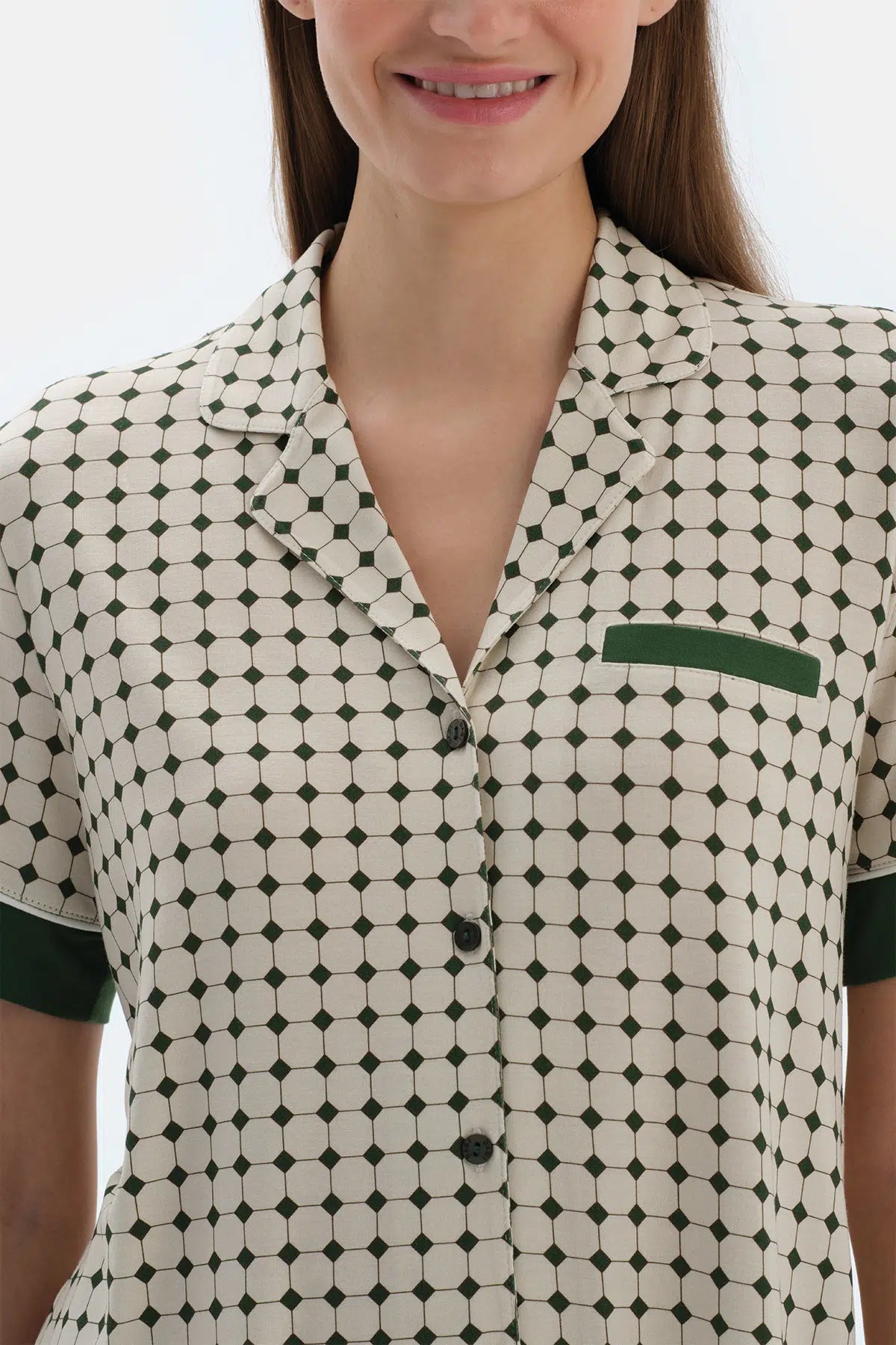 Ekru Geometrik Desenli Gömlek Şort Pijama Takımı