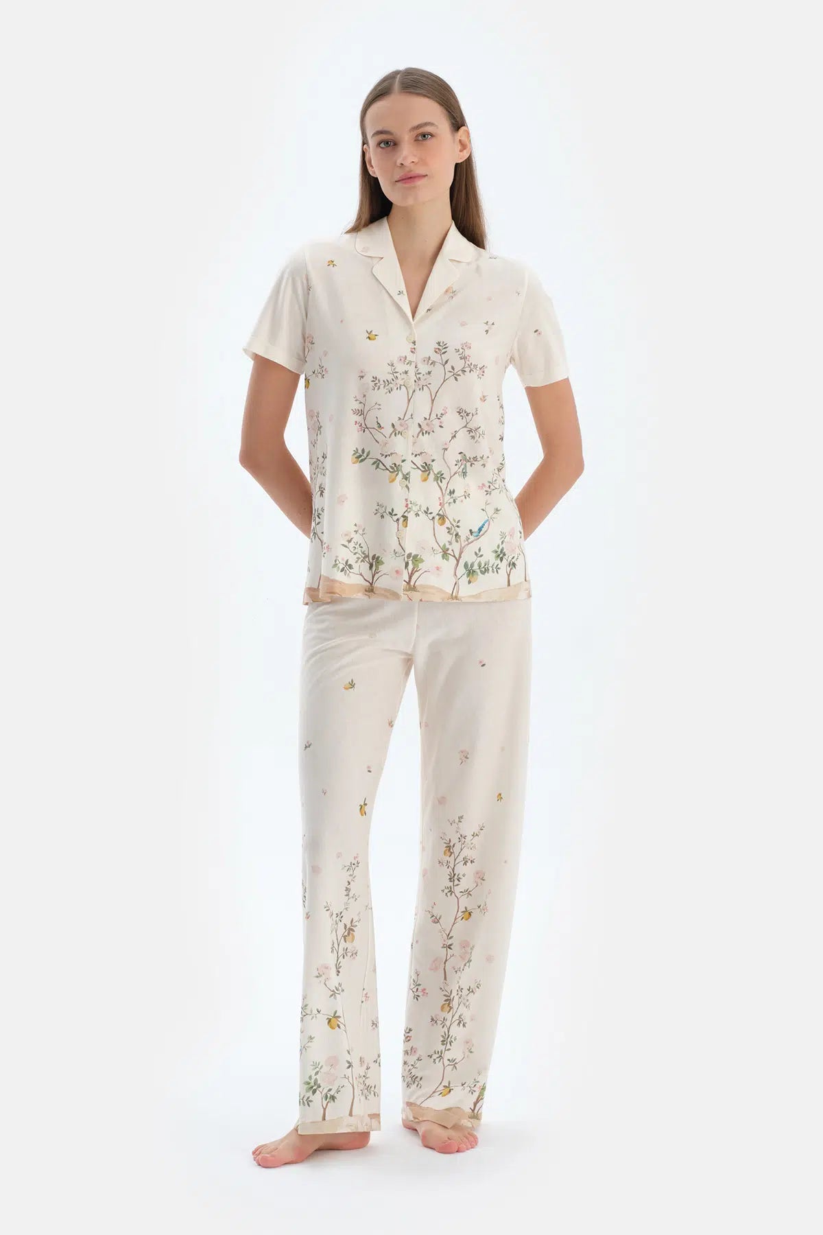 Ekru Çiçek Desenli Gömlek Pantolon Pijama Takımı