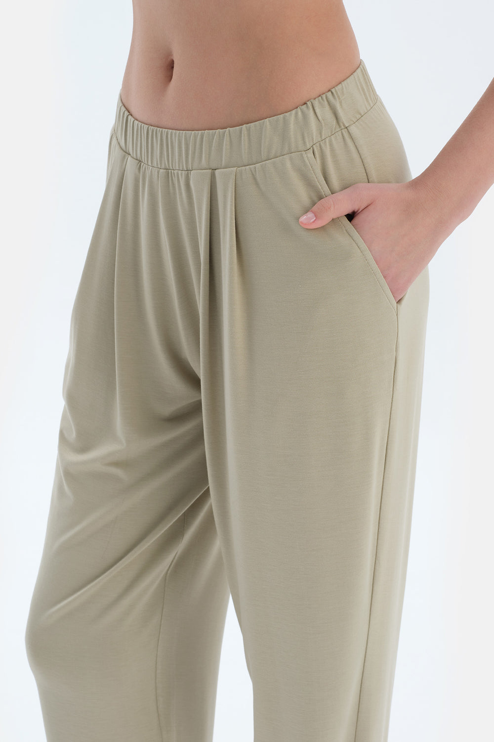 Ada Çayı V Yaka Pileli Tişört Pantolon Pijama Takımı