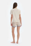 Ekru V Yaka Kısa Kollu Tişört Pantolon Pijama Takımı