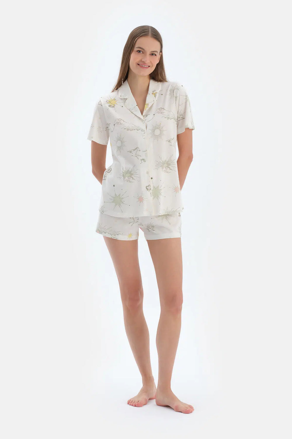 Ekru Bulut Desenli Gömlek Şort Pijama Takımı