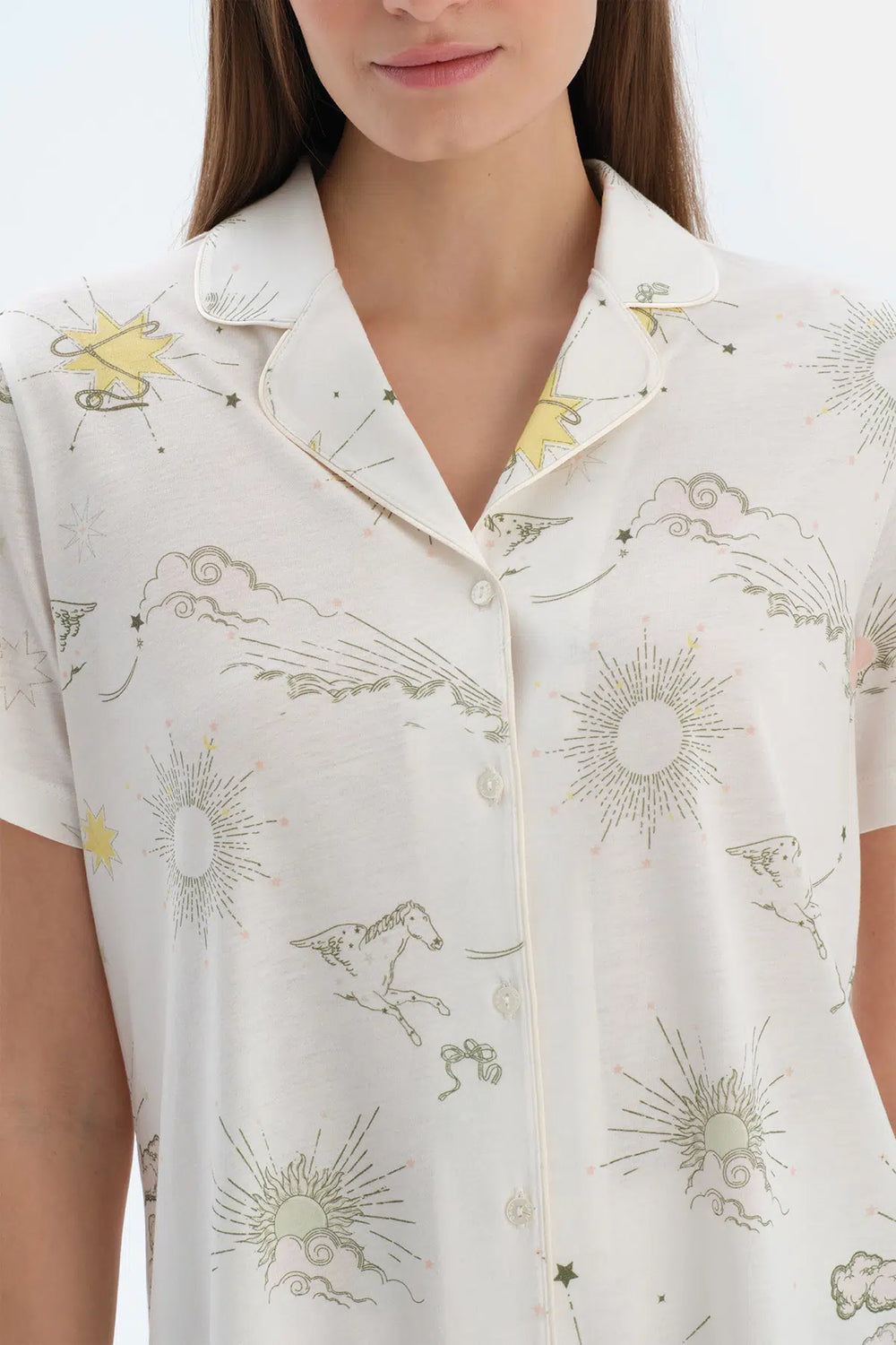 Ekru Bulut Desenli Gömlek Şort Pijama Takımı