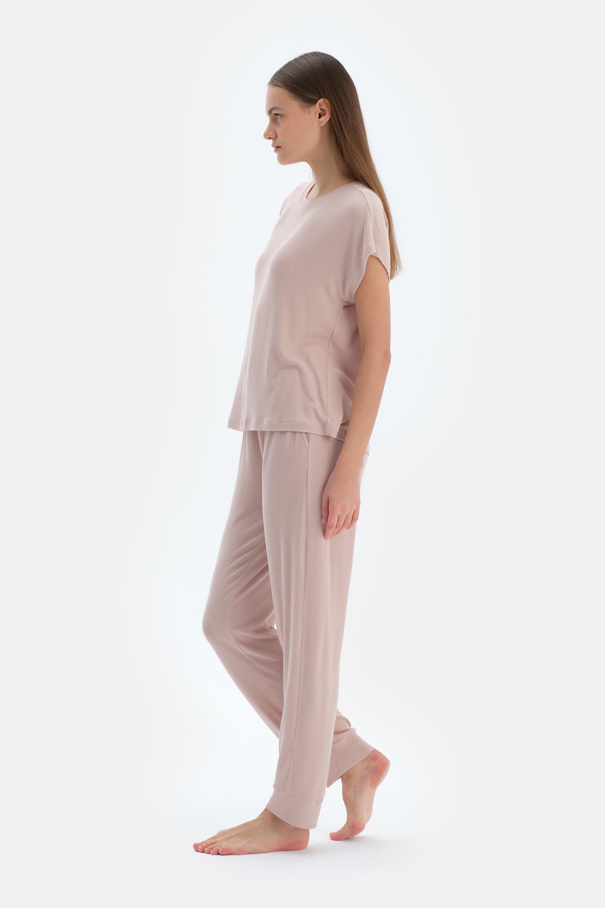 Açık Pembe Bisiklet Yaka Jogger Paça Viskon Kaşkorse Pijama Takımı