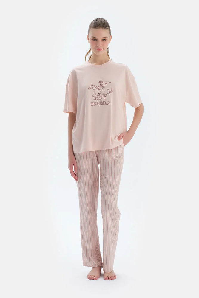 Açık Pembe Bisiklet Yaka Kısa Kollu Tişört Pantolon Pijama Takımı