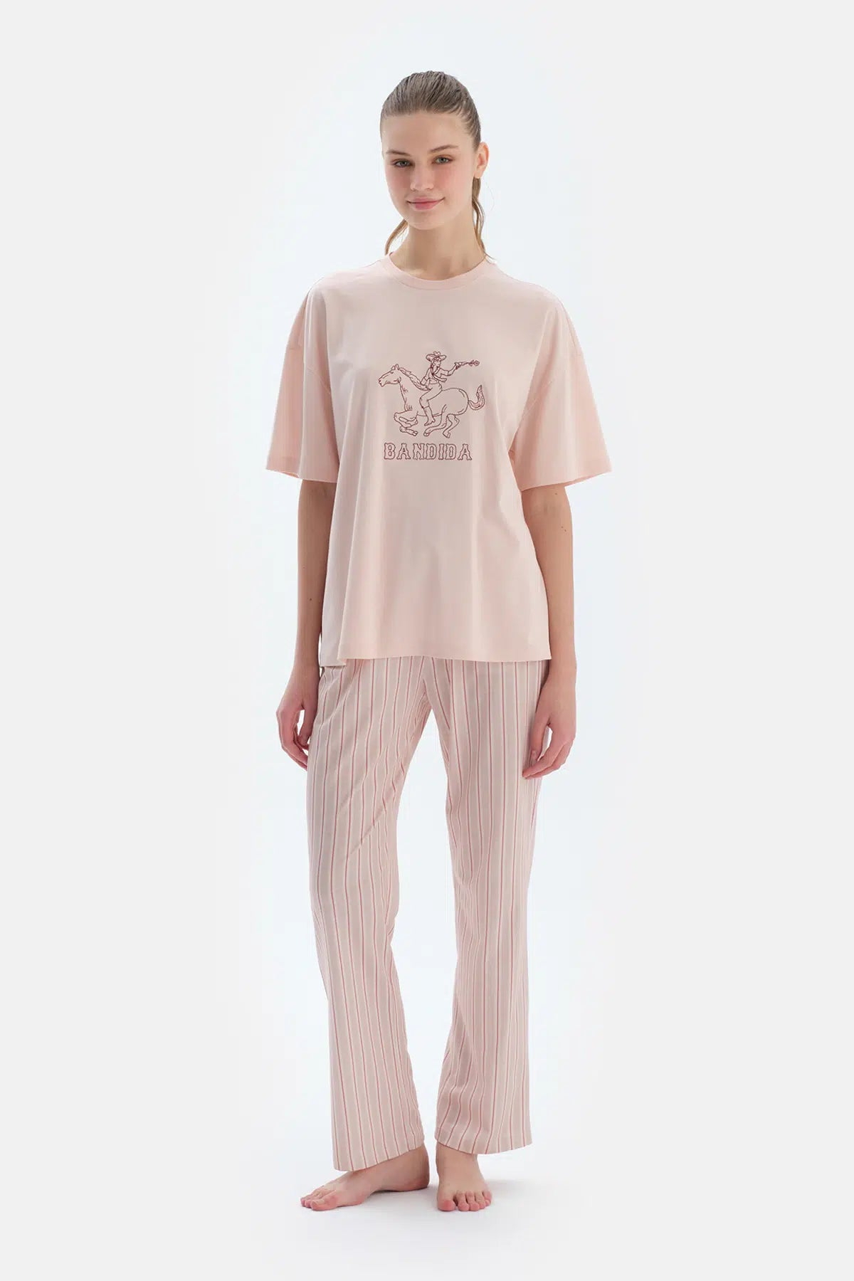 Açık Pembe Bisiklet Yaka Kısa Kollu Tişört Pantolon Pijama Takımı