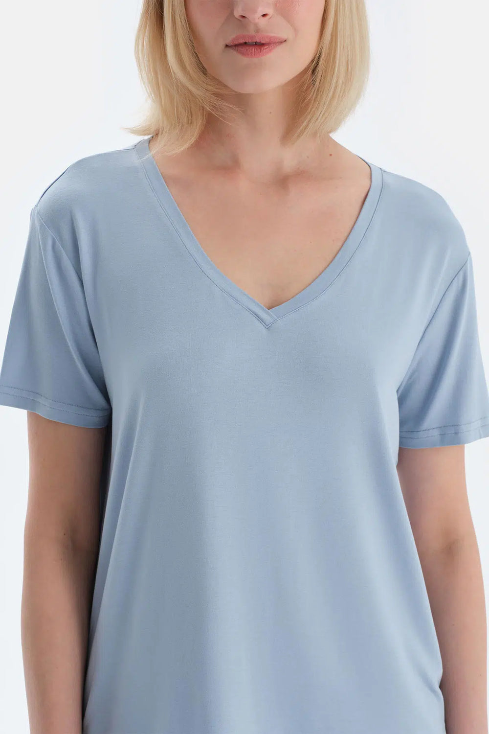 Buz Mavisi Cool Touc V Yaka Tişört Şort Pijama Takımı