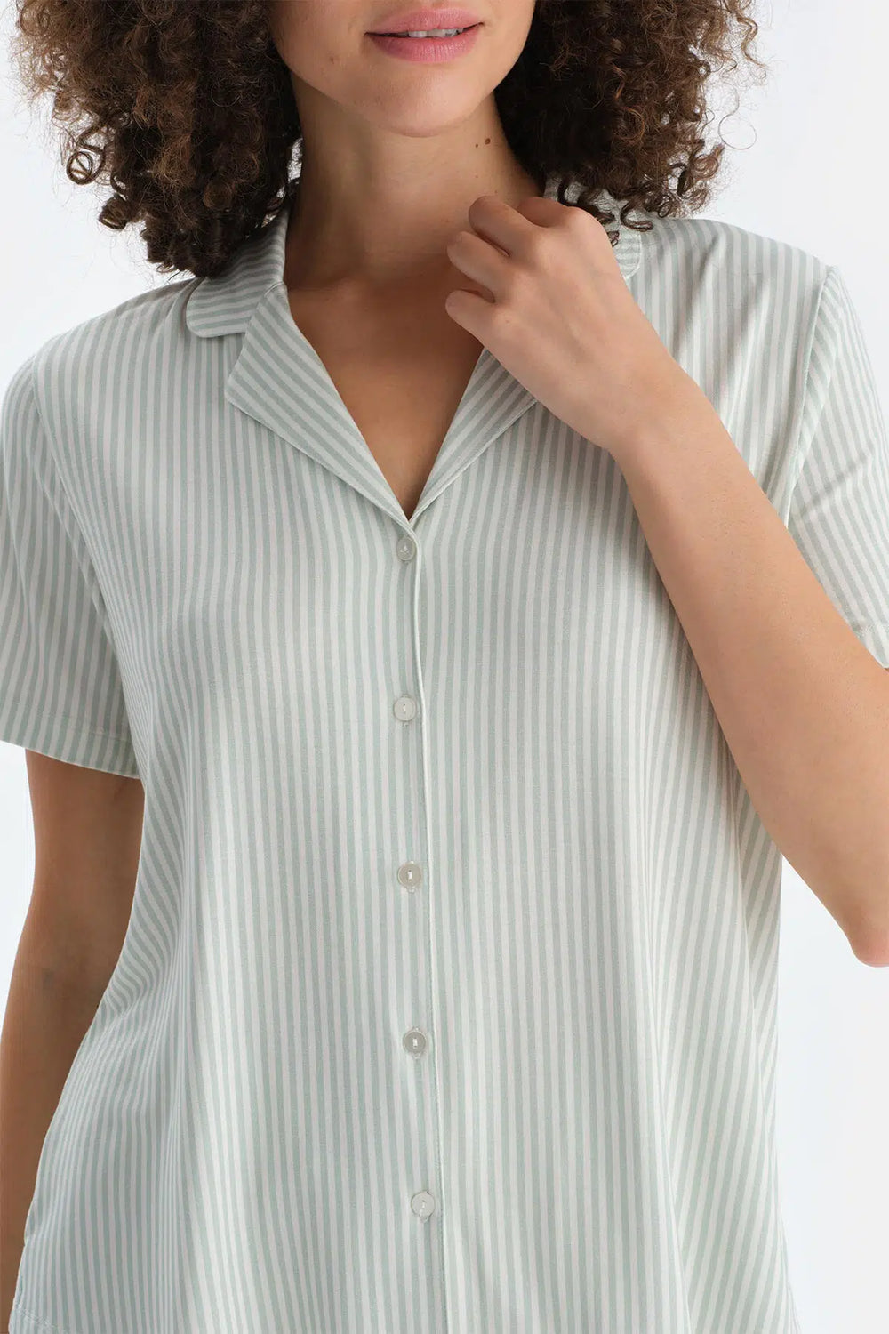 Açık Yeşil Çizgili Penye Modal Gömlek Şort Pijama Takımı