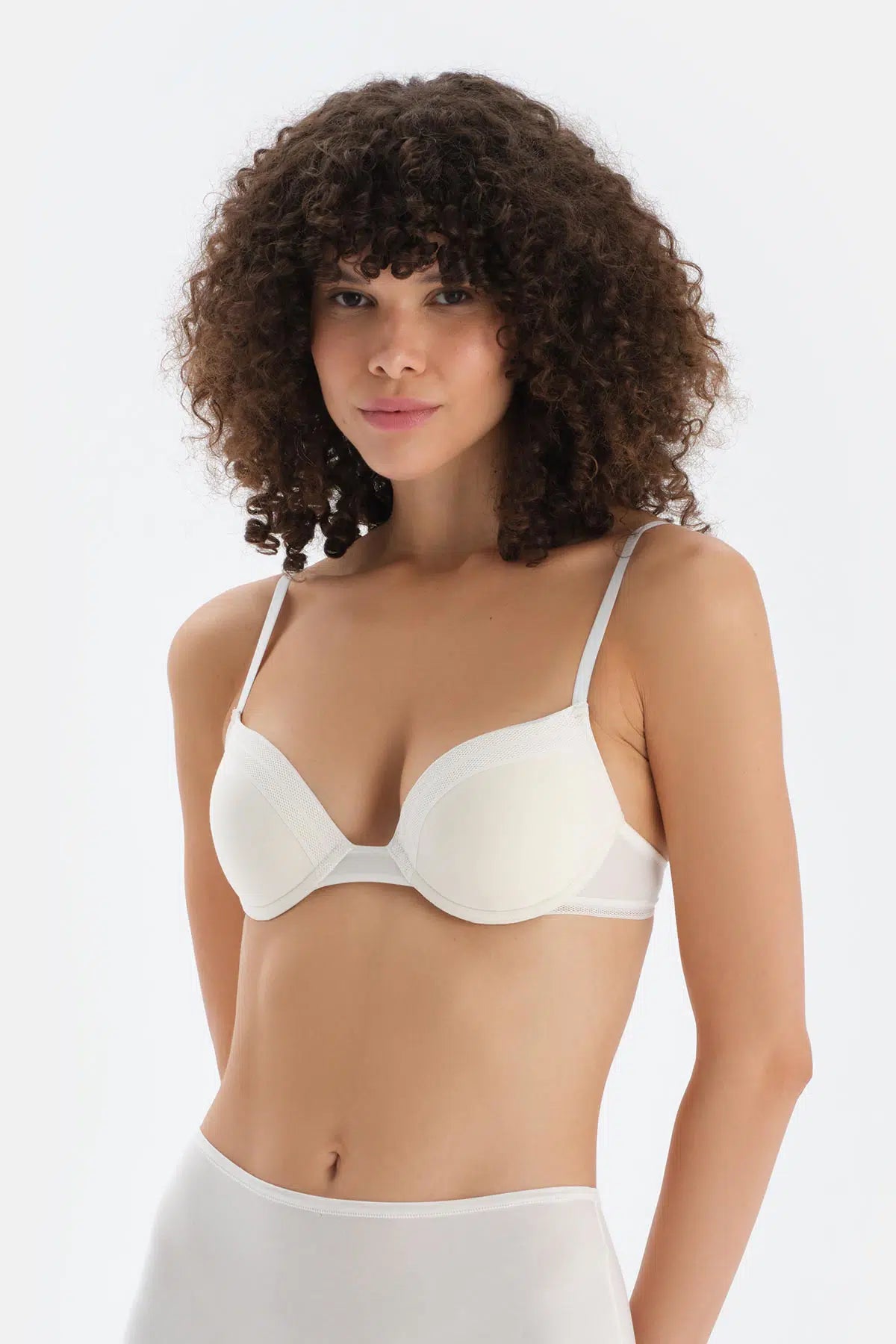 Ekru Dantel Detaylı Sütyen