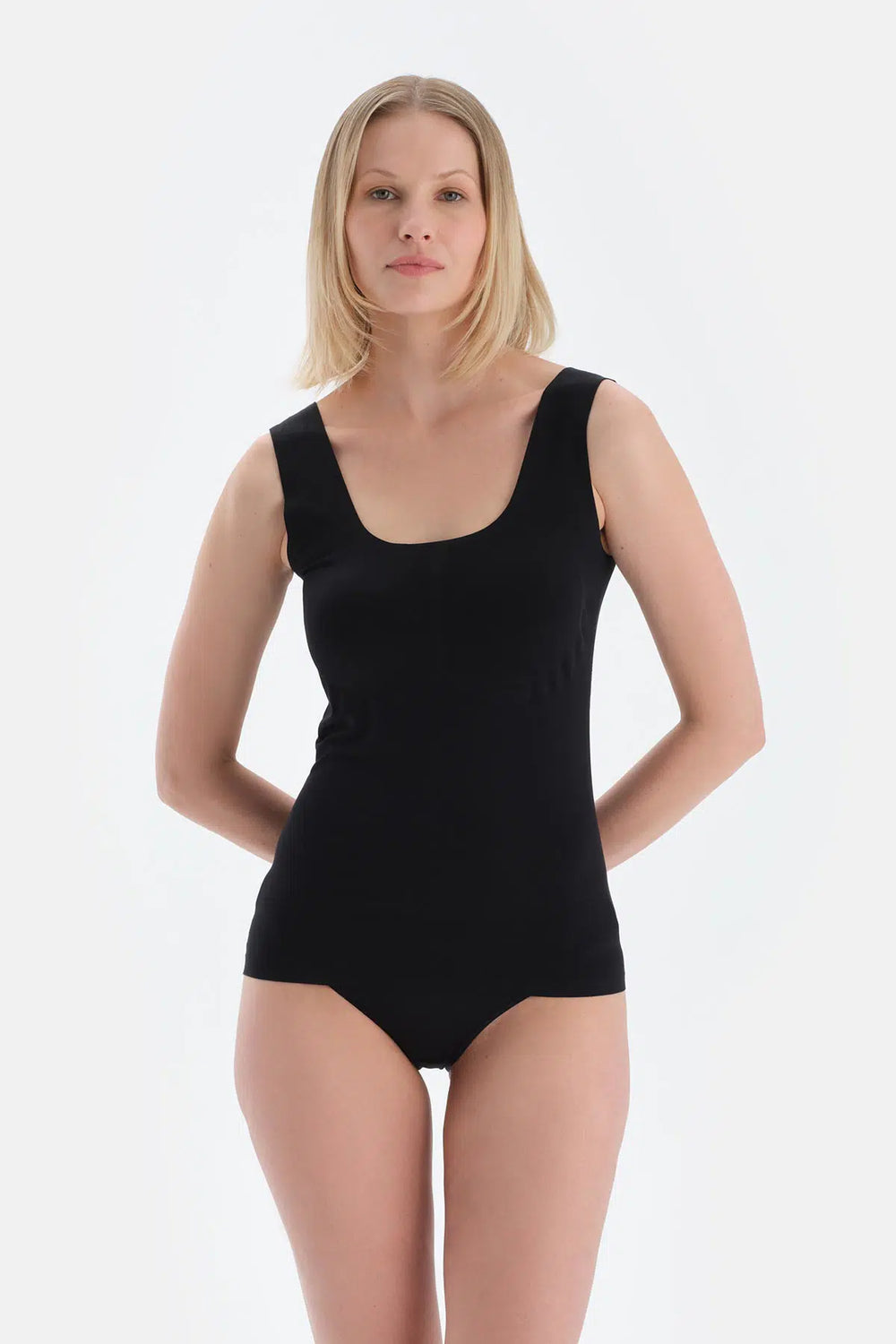 Siyah Basic Cool Touch Atlet