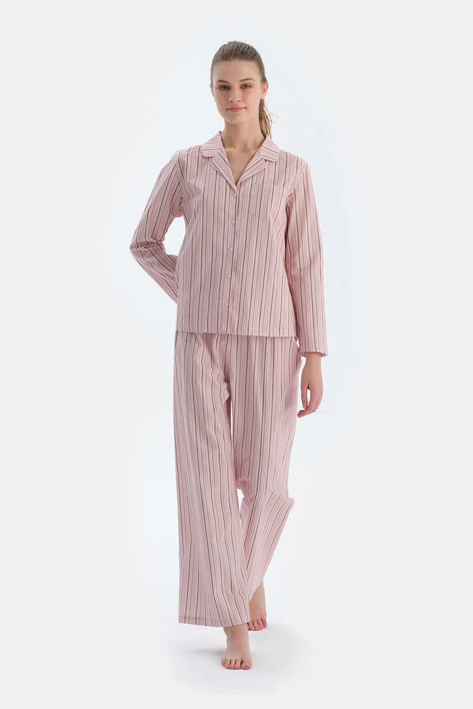 Açık Pembe Çizgili Dokuma Pantolon