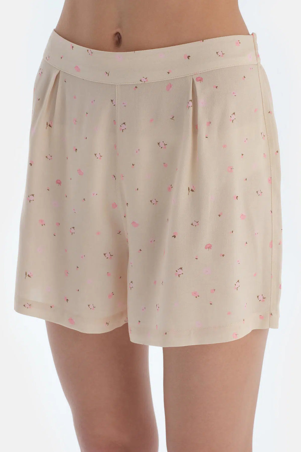 Ekru Çıtır Çiçek Desenli Dokuma Şort
