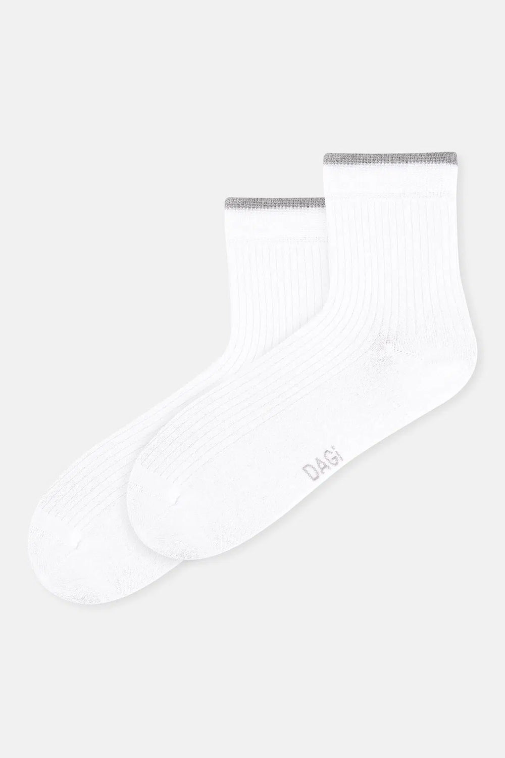 Beyaz Kadın Şerit Desenli Bambu Çorap