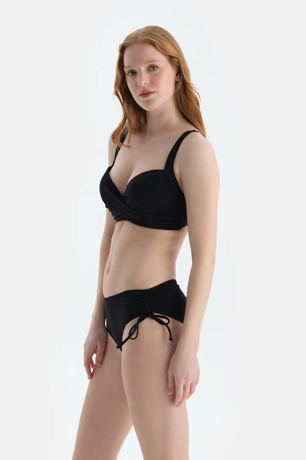 Siyah Yanı Büzgülü Bikini Alt