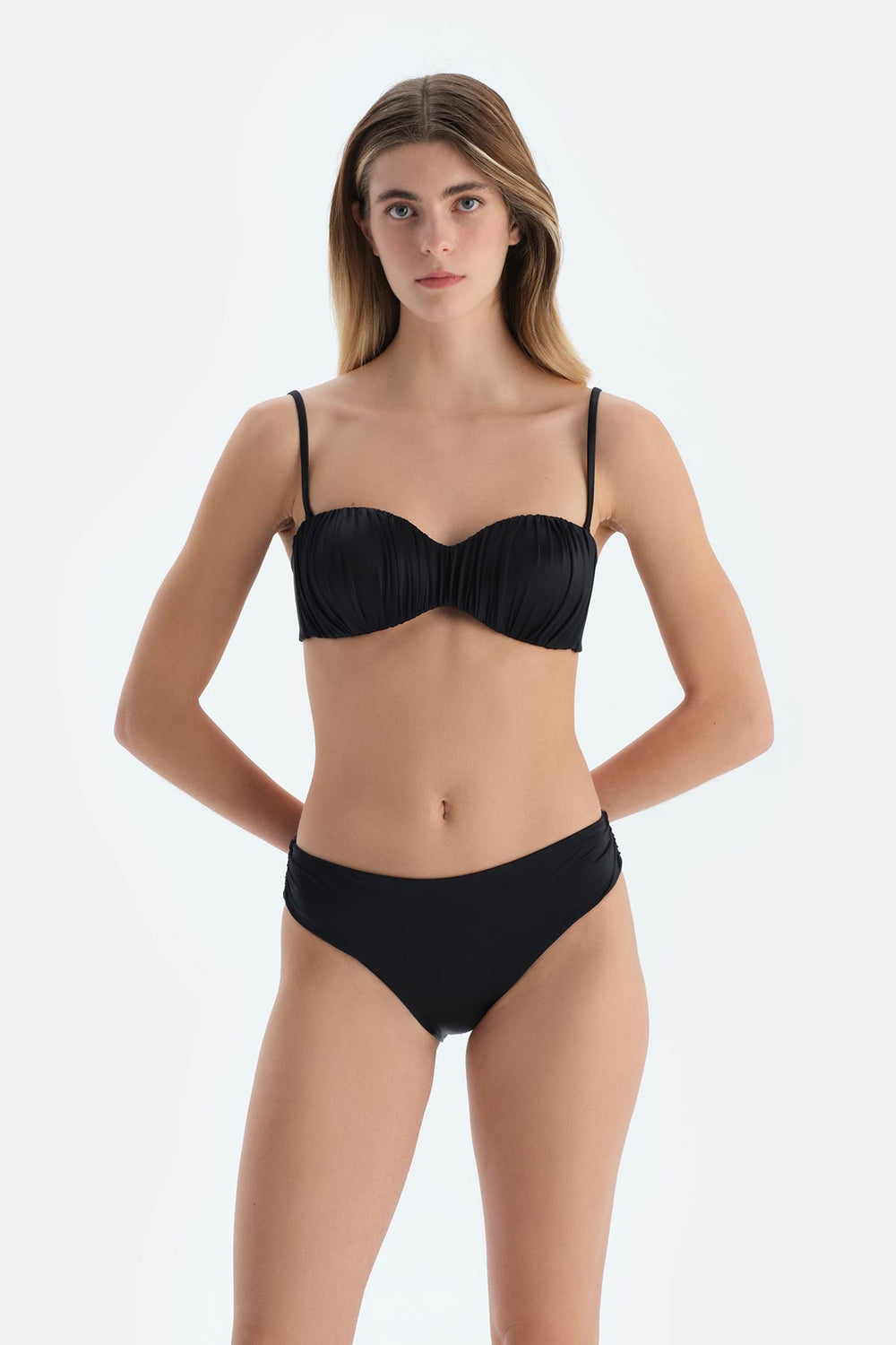 Siyah Orta Bel Bikini Alt