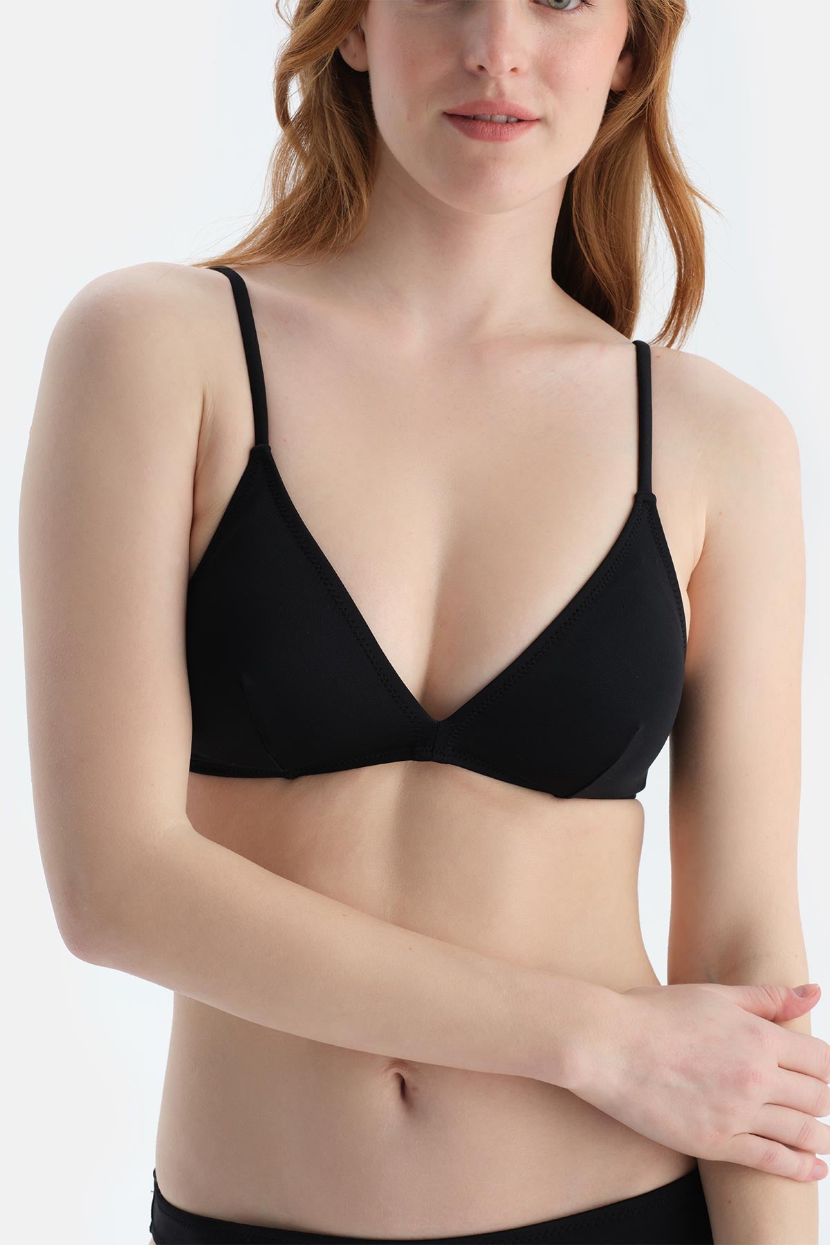 Siyah Üçgen Küçük Bikini Üst