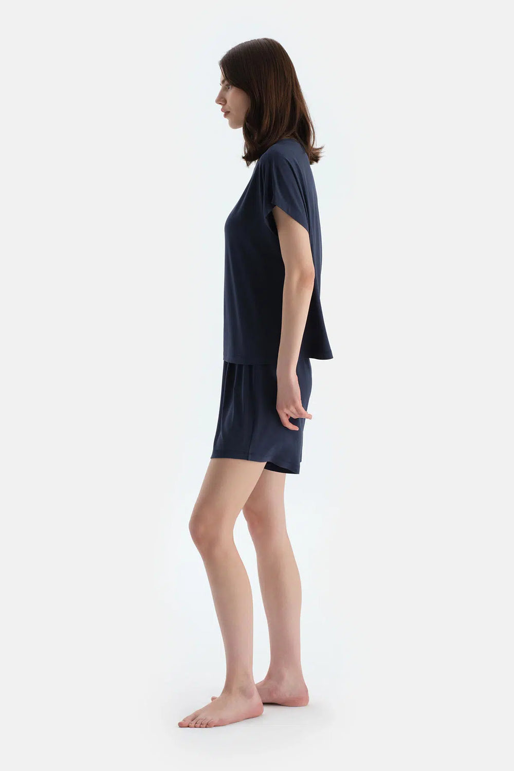 Lacivert Düşük Omuzlu Kısa Kollu Viskon Tişört Şort Pijama Takımı