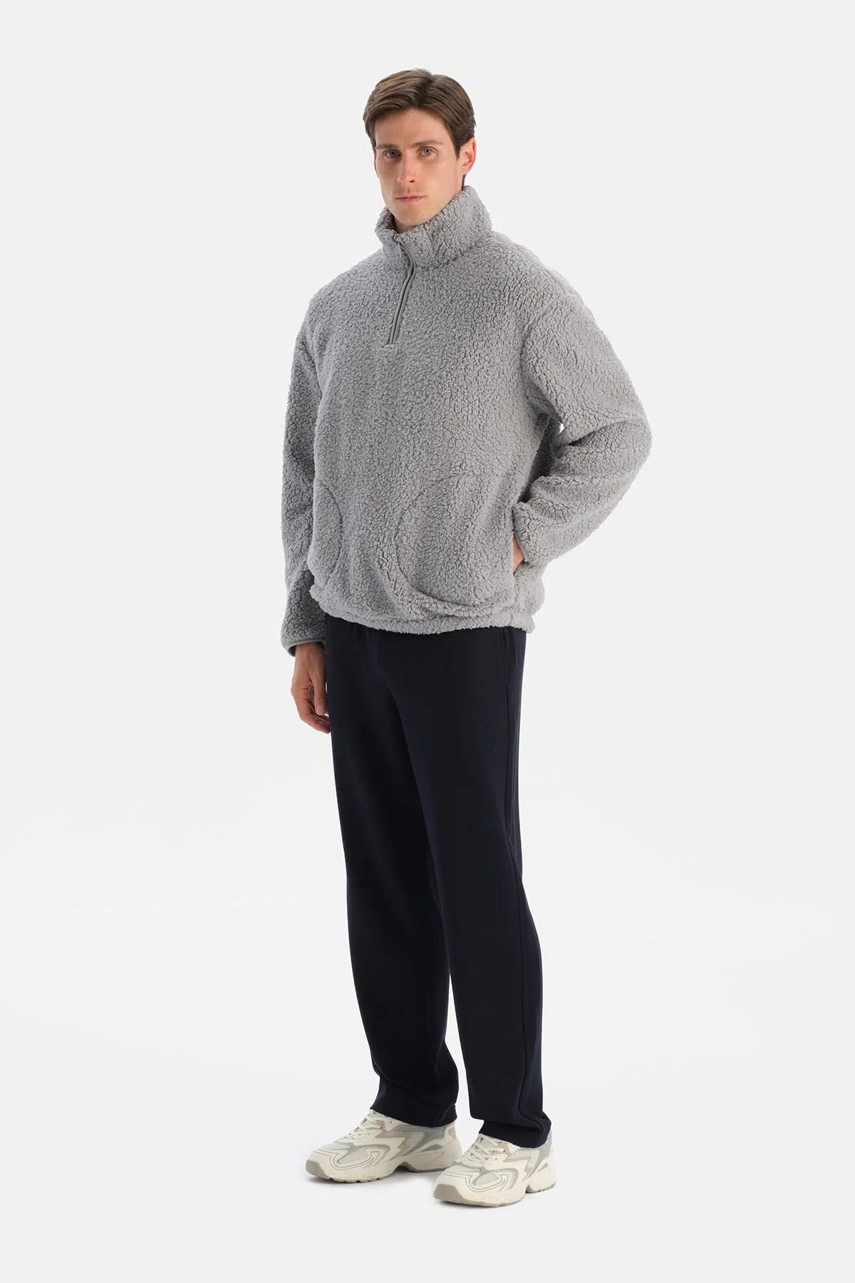 Açık Gri Erkek Yarım Fermuarlı Sweatshırt