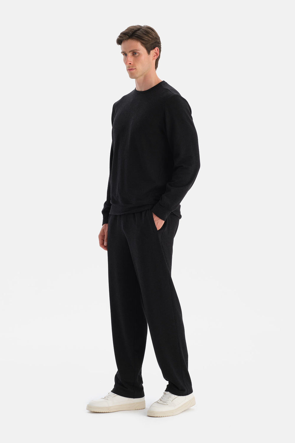BASIC SOFT TOUCH DÜZ PAÇA PANTOLON