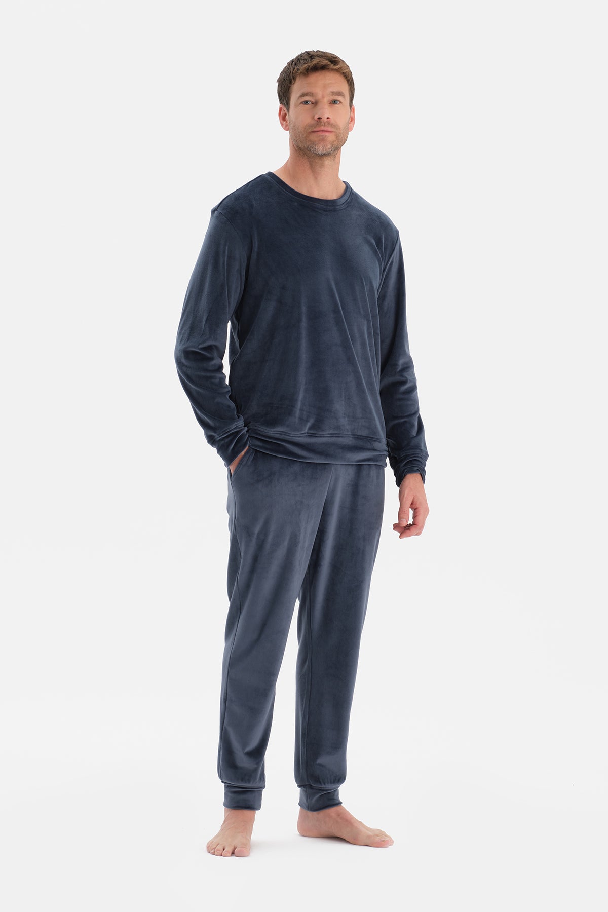 Lacivert Bisiklet Yaka Uzun Kollu Kadife Tişört Pantolon Pijama Takımı