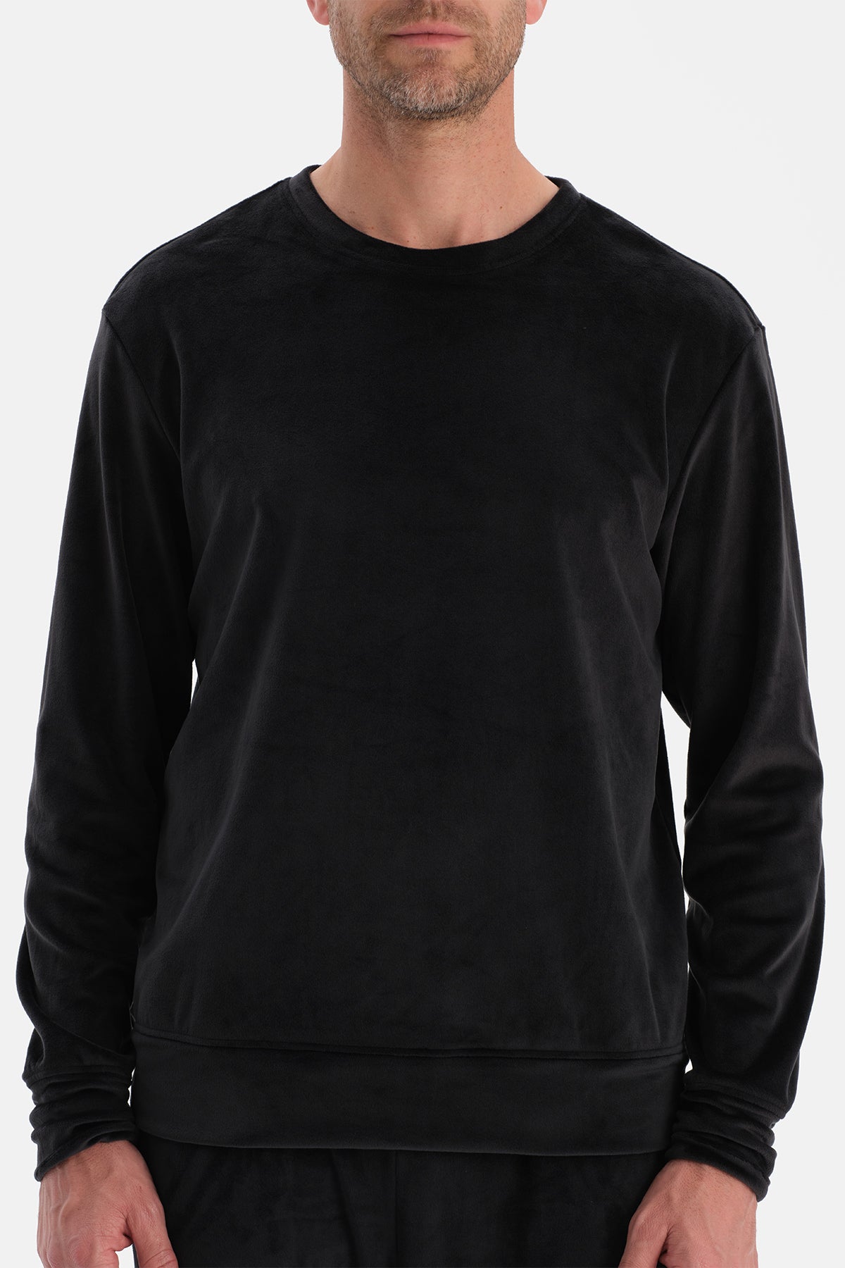 Siyah Bisiklet Yaka Uzun Kollu Kadife Tişört Pantolon Pijama Takımı