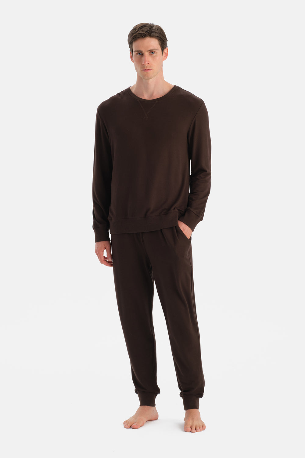 Koyu Kahve Dikiş Ve Bant Detaylı Uzun Kollu Tişört Pantolon Pijama Takımı