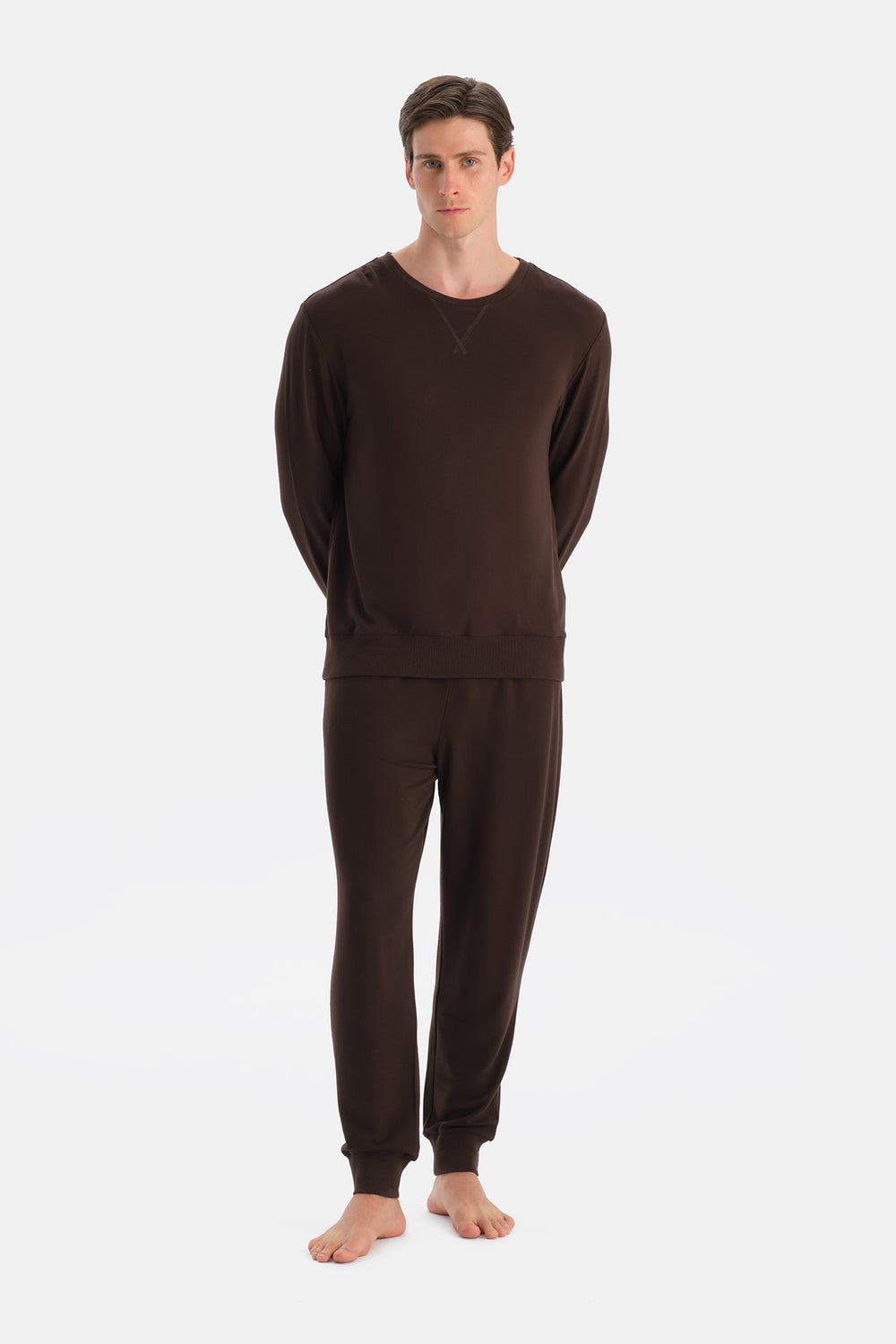 Koyu Kahve Dikiş Ve Bant Detaylı Uzun Kollu Tişört Pantolon Pijama Takımı