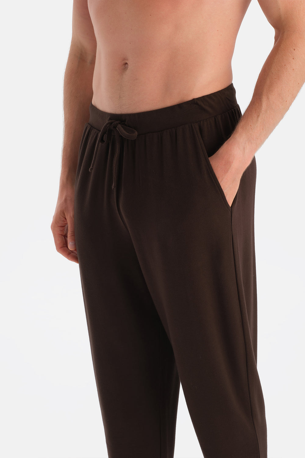 Koyu Kahve Dikiş Ve Bant Detaylı Uzun Kollu Tişört Pantolon Pijama Takımı