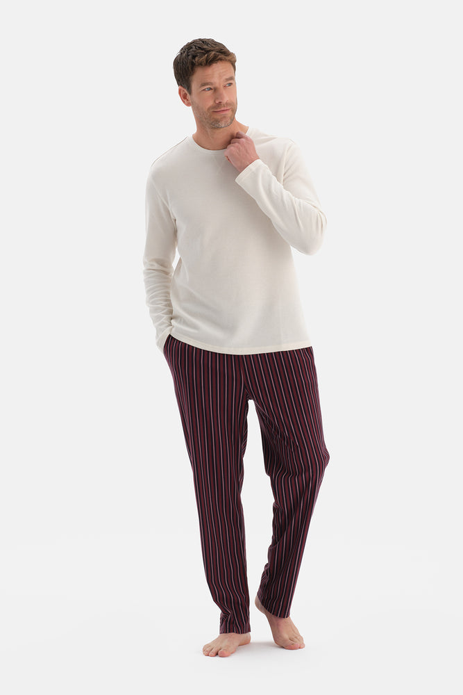 Ekru Dikiş Detaylı Waffle Tişört Pantolon Pijama Takımı