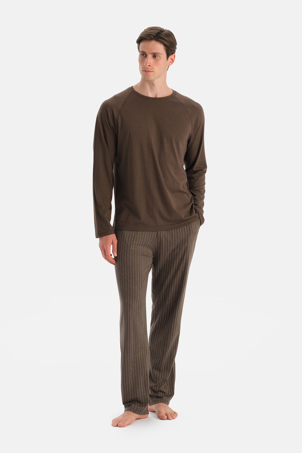 REGLAN KOLLU TİŞÖRT PANTOLON TAKIM