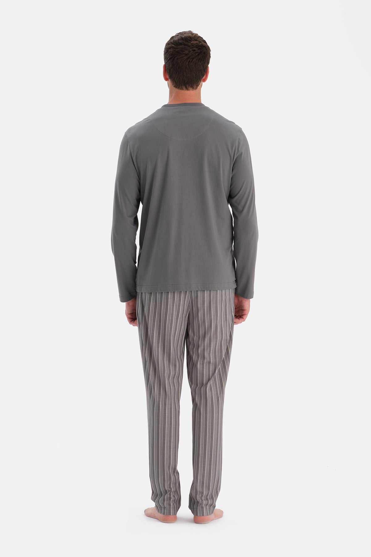 UZUN KOLLU ÜÇLÜ PİJAMA TAKIM