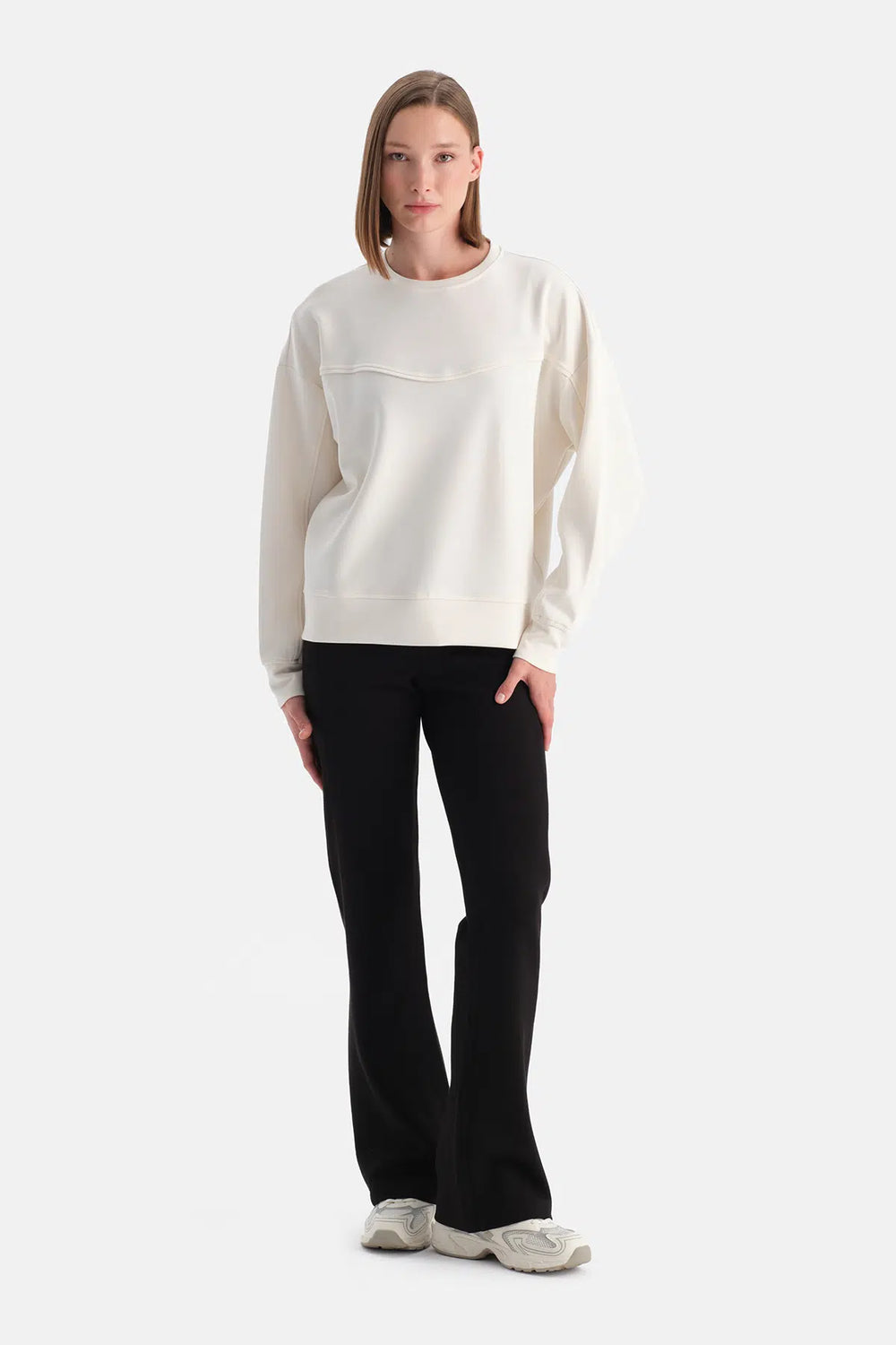 Ekru Kadın Modal Biye Detaylı Sweatshırt
