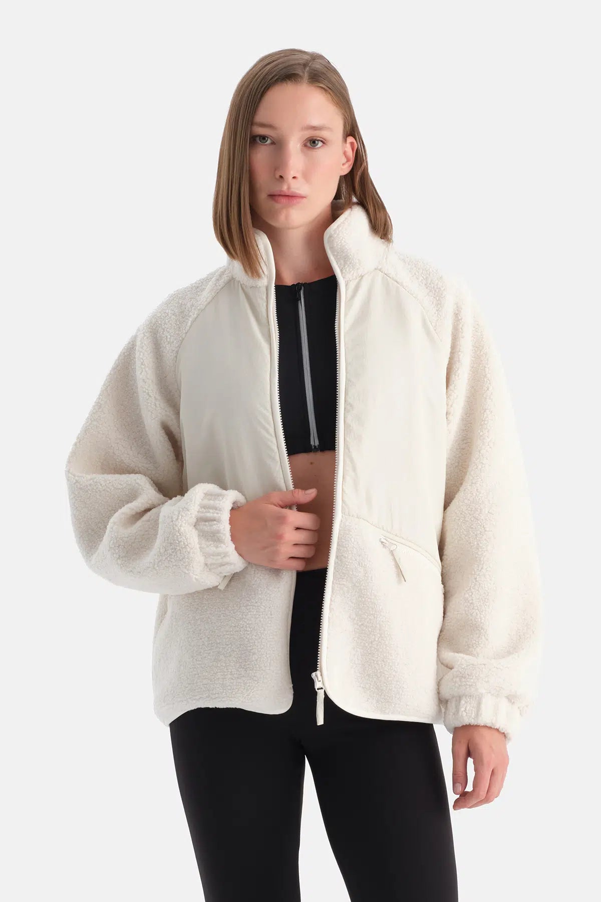 Ekru Kadın Ön Cepli Çıtçıtlı Mont